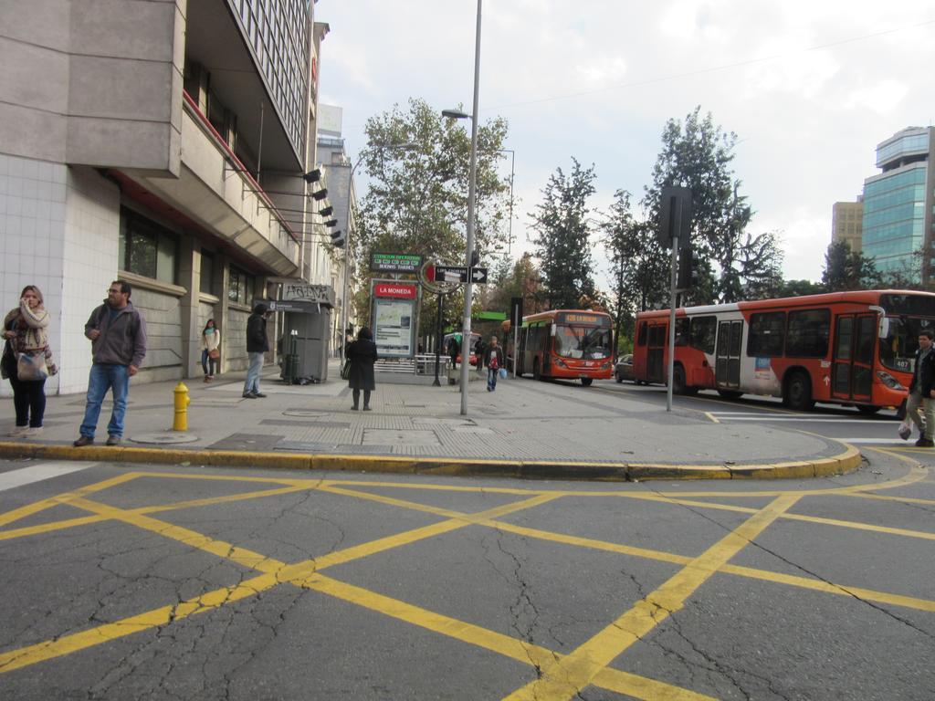 Departamento Paseo Bulnes Metro La Moneda Lejlighed Santiago de Chile Eksteriør billede